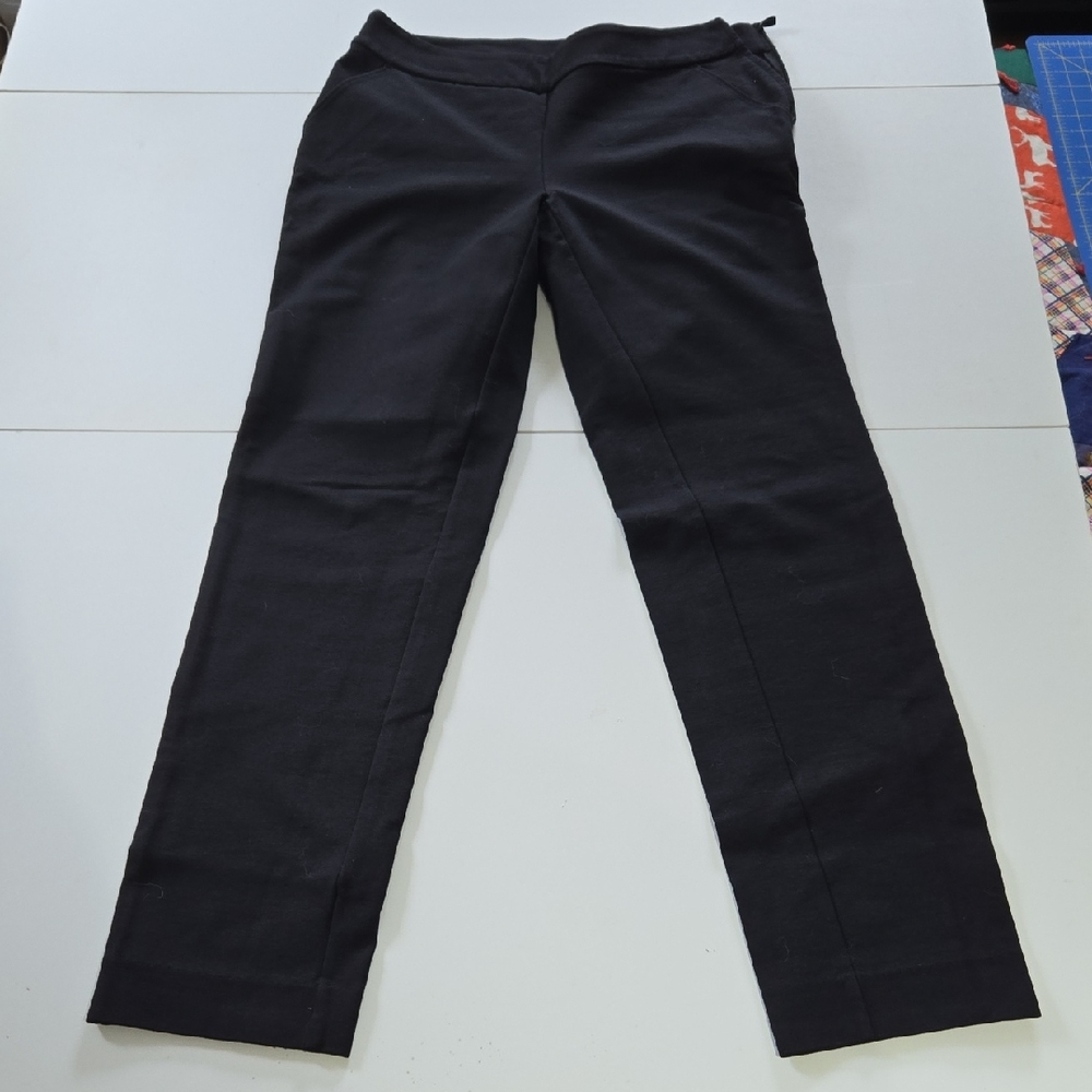 Slim Leg ponte pants, size 6, barely worn